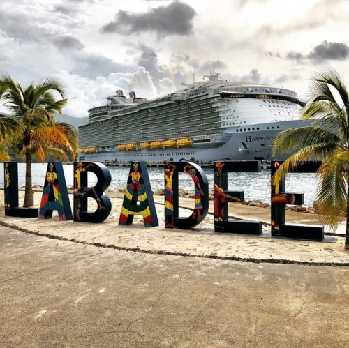 Beautiful Day @royalcaribbean #cocobeach near Labadee, 