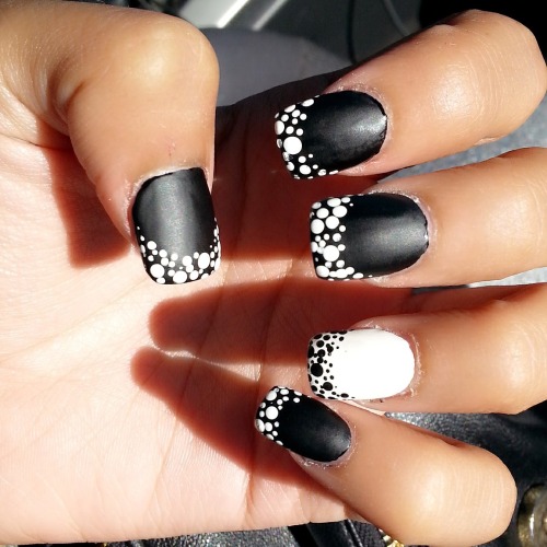 black and white nails on Tumblr