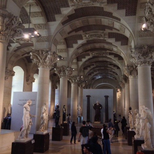 rationalisme:Musée du Louvre, à Paris