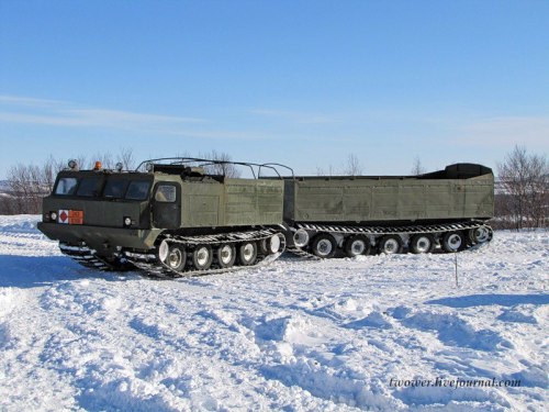 bmashina:Two-tier vehicle D-10P “knight” on the teaching of...