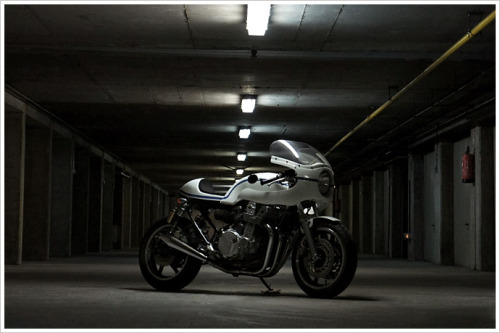 motoblogcl:Ruleshaker’s Honda CB750 - “Old Spirit”