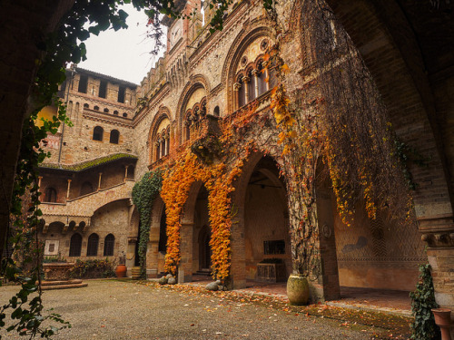 vintagepales2:Castle of Grazzano Visconti