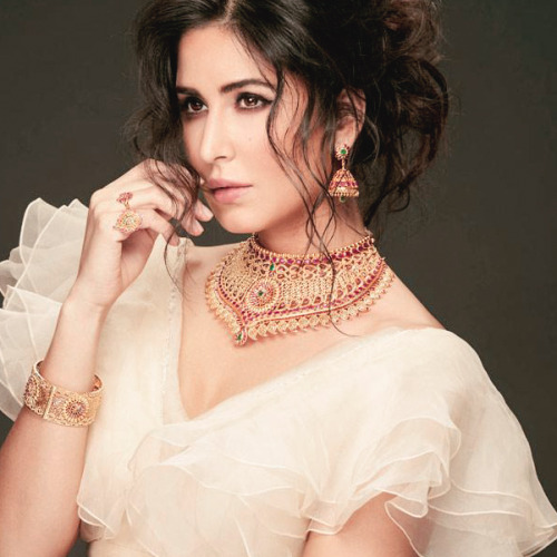 swagseswagaat:Katrina Kaif for Kalyan Jewellers