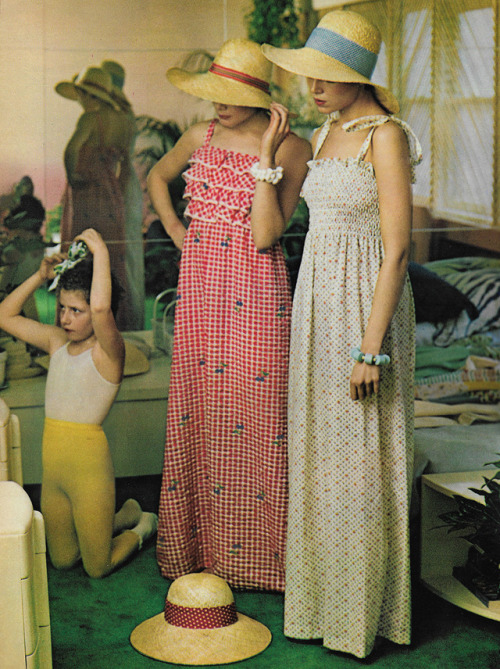  seventeen magazine 1970s fashion 1973 maxi dress gingham