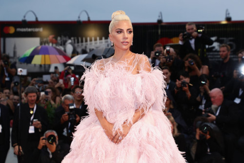 valentinoandwomen:Lady Gaga Valentino Couture at the ‘A Star...