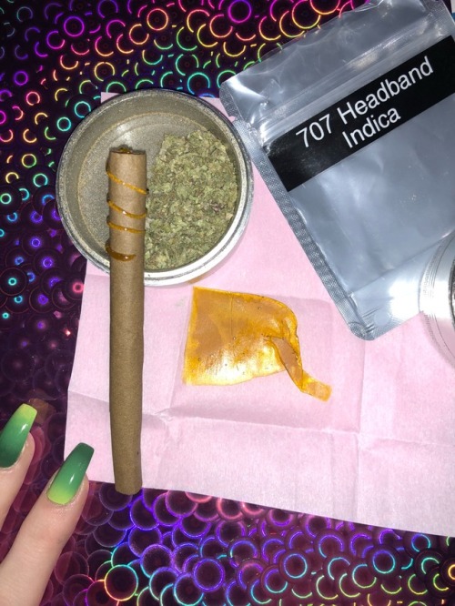 hippygirlsripbongs:My plans for tonight ❤