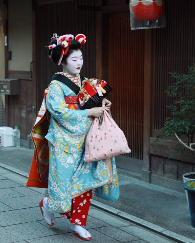 Geiko & Maiko — February 2017: Maiko Mamechika (Arai Okiya) of...