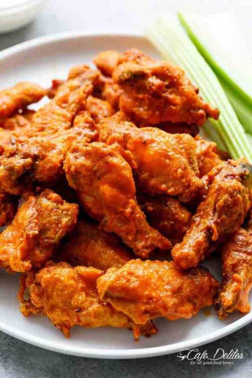 bloggersfood:Crispy Buffalo Chicken Wings (BAKED)