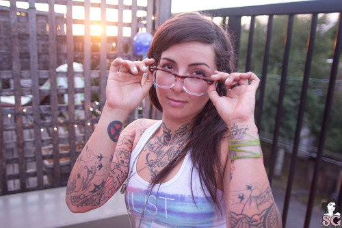 ink-and-glasses:Voodou Suicide