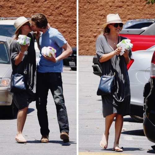 Kaley Cuoco and her boyfriend out in Los Angeles - June 27, 2016