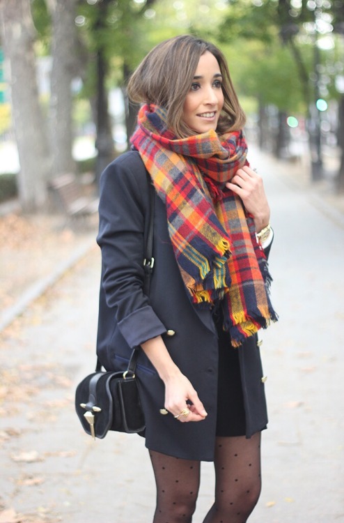 http://www.besugarandspice.com/2014/11/tartan-scarf.html