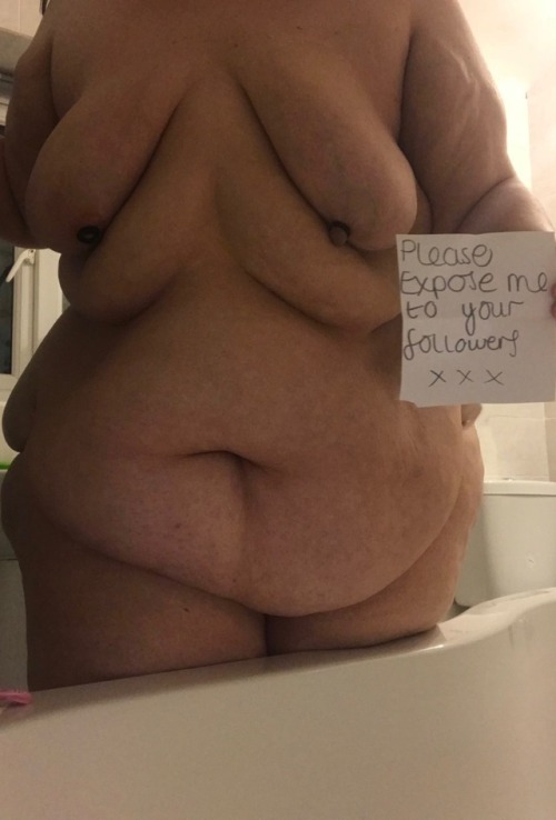 @fatbbwsub wants to be exposed. Humiliate this fat pig, what...