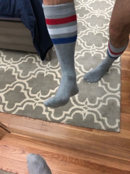 collegesocks22:More adidas socks after the gym