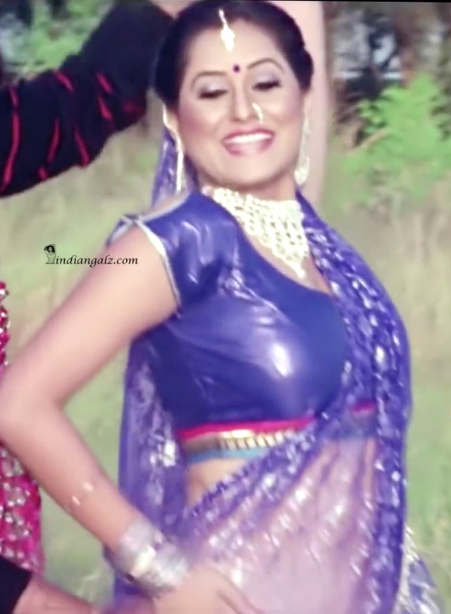 Hot Indian Actress — One of the most beautiful and hottest bhojpuri...