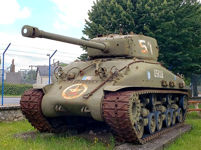 Stay on the Tank! — M4A1E8 Sherman outside the Musee des Blindes ...