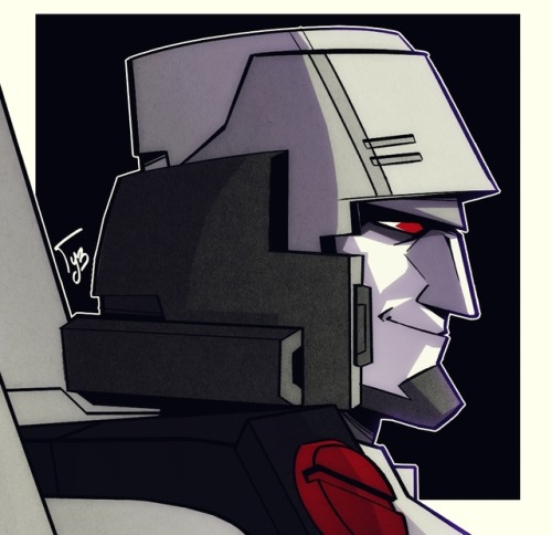 tired-vlada:Day 5: Megatron for Lost Light Festi forgot to...