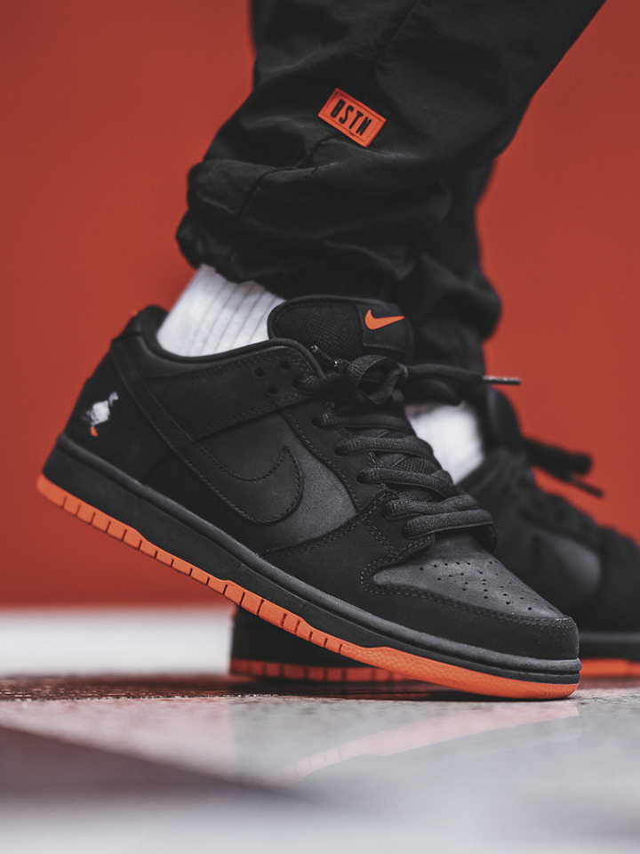 Nike SB Dunk Low ‘Black Pigeon’ - 2017 (by – Sweetsoles – Sneakers