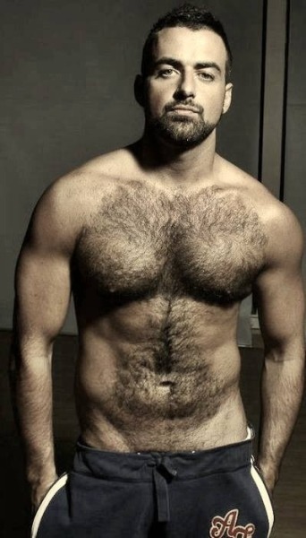 Love a furry, manly man!