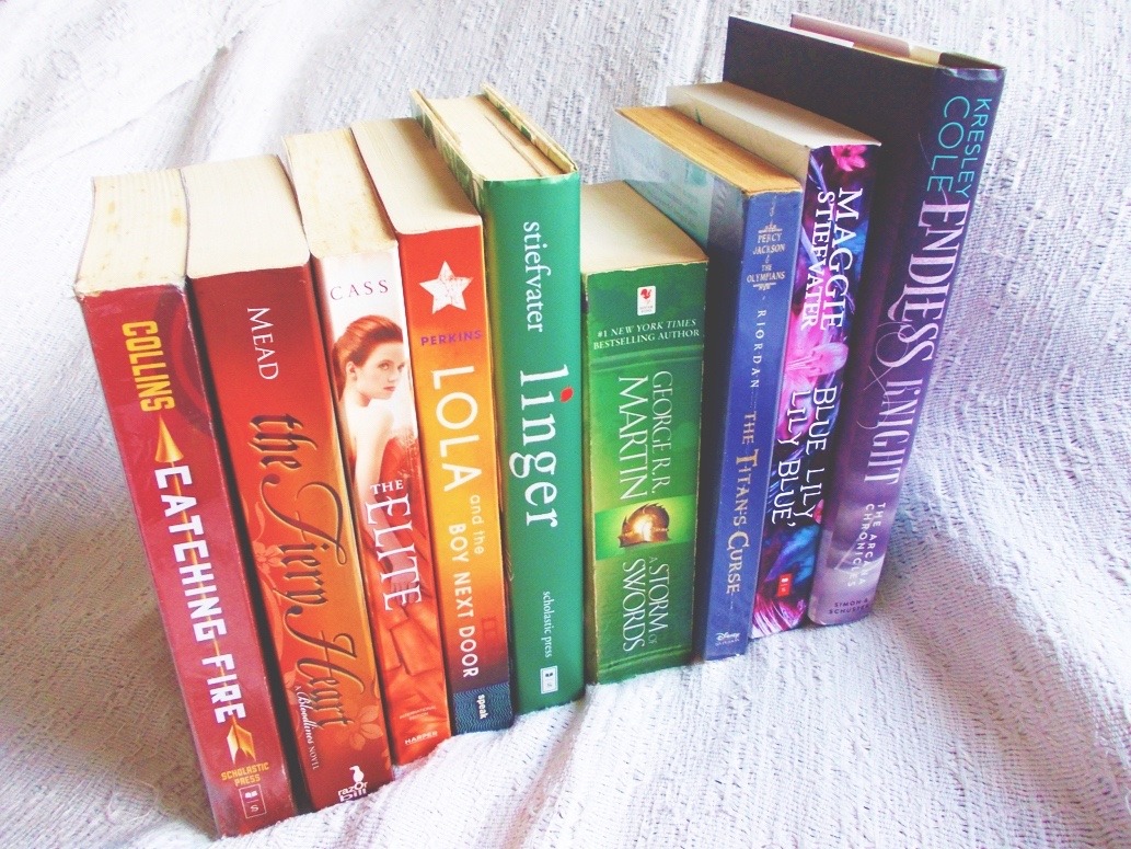 Lyanndra Reads :) — #AmpersandSept17 Book Photo Challenge•• Day 15:...