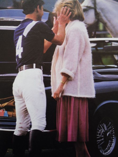 7 juin 1984: le prince Charles et la princesse Diana au terrain de polo Smith's Lawn à Windsor.