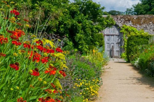 nordicsublime:Parham church Walled garden - Britain Express