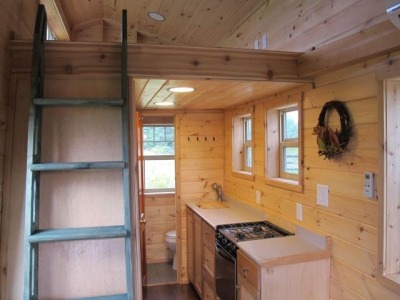 smallhomeideas:<br /><br /><br />The Duck Chalet via Tiny House Blog  Bear Creek Builders<br />photos via Tiny House Listings<br /><br />