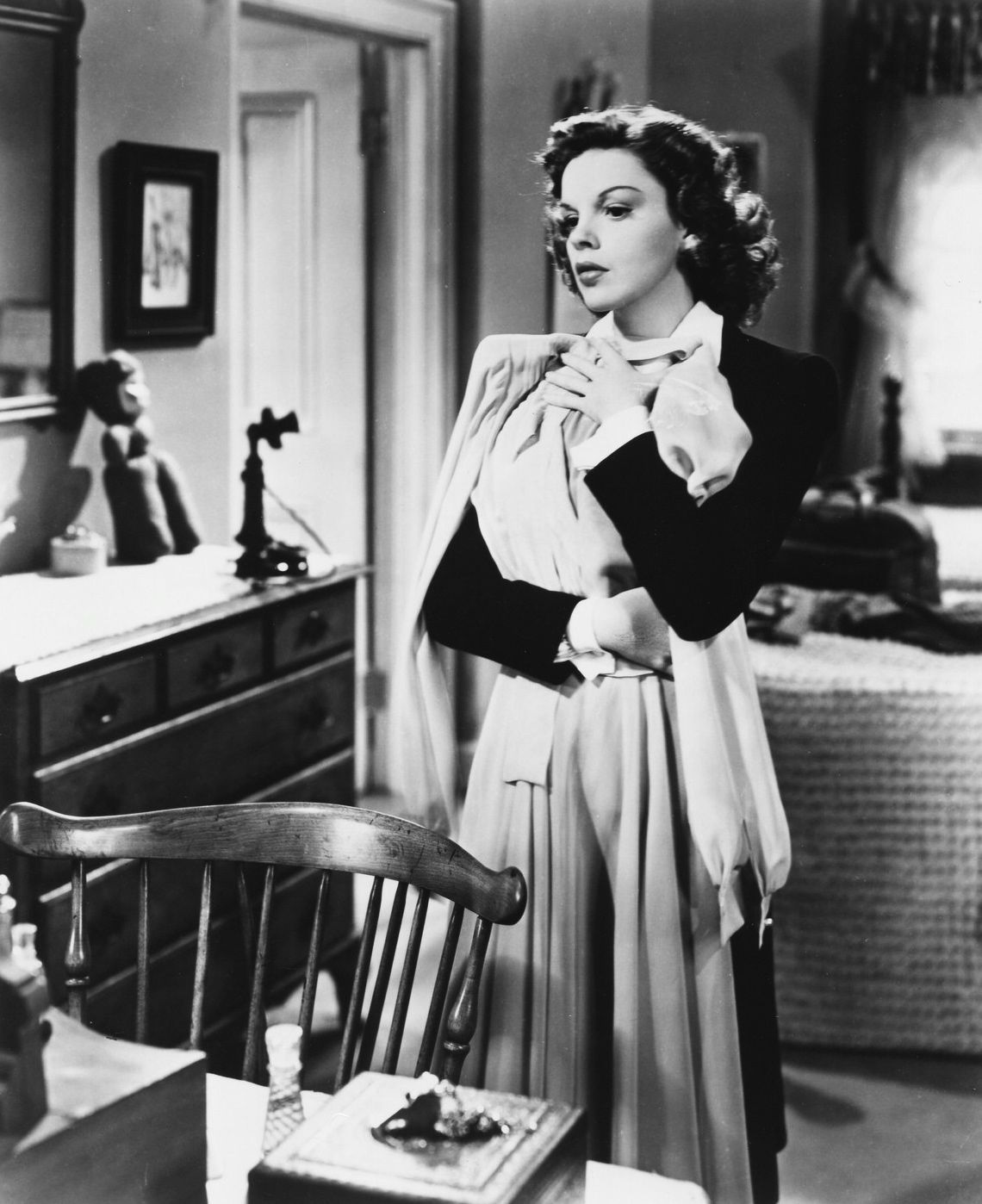 Judy Garland in The Clock (1945) Warner Archive