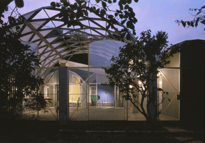 subtilitas:<br /><br />Toyo Ito - Silver hut, as both a private residence in Nakano-ku, completed in 1984 (above), and re-built as an architectural museum in Imabari in 2011 (below). Via.<br />