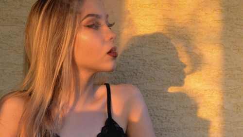 mine unavoidable-changes golden hour sunset shadow smoke sun best friend bestie makeup highlight highlighter eyeliner eyeshadow lipstick fake lashes eyebrows becca kat von d benefit colourpop cosmetics fenty fentybyrihanna beauty shadow on the wall kyliecosmetics tarte leo