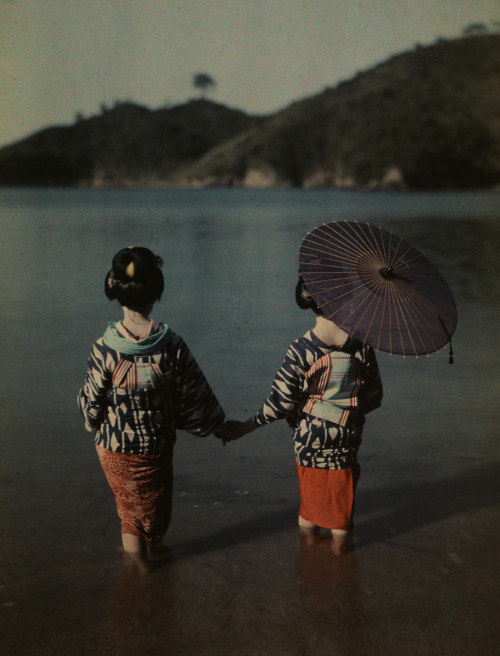 natgeofound:Modestly attired Japanese women wade into water to...