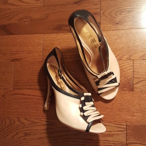 l poshmarkseller geels nicor guenstefani shopmycloset size