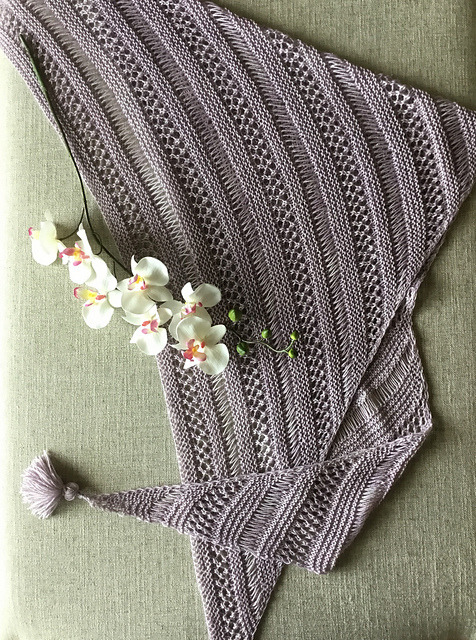 free knitting pattern life is cozy shawl knit shawl lace knitting stormy sky shawl crafting diy handmade lavendar knitting knitting pattern free pattern free patterns free knitting patterns