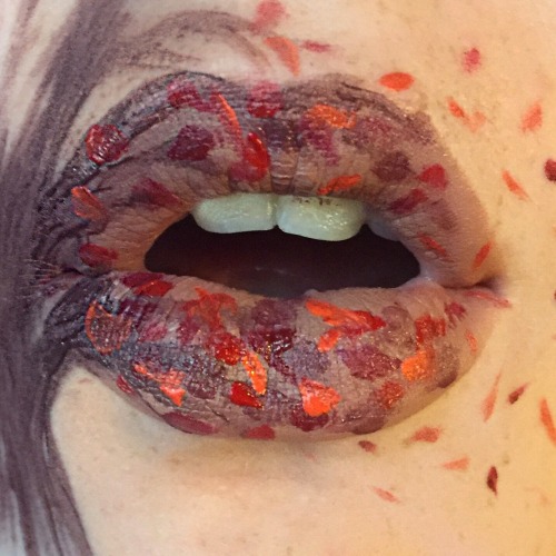 nopethefuckaway:Here are some spoopy lips for a spoopy halloween...