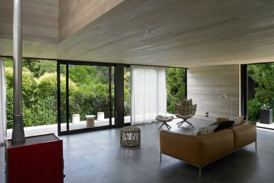 nonconcept:<br /><br />Waiatatura House, Auckland, New Zealand by Studio Monk Mackenzie. (Photography: Mark Smith)