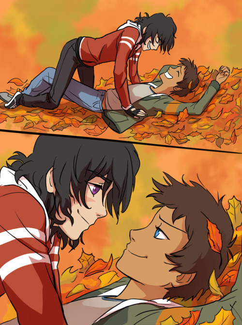 damnspider:For Klancetober, day 2: Autumn leaves