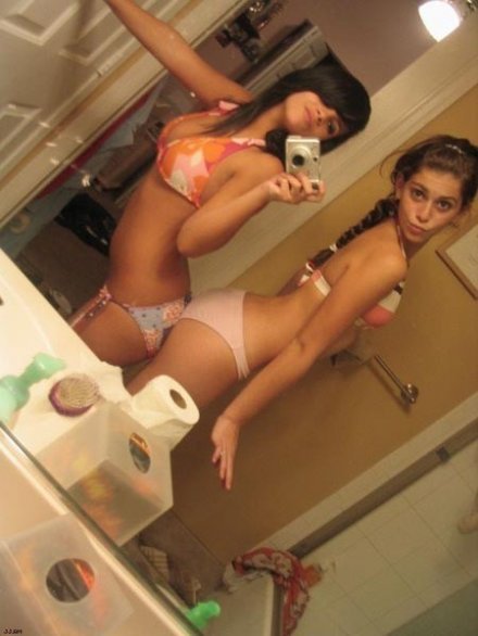 Epic teen bathtub selfie