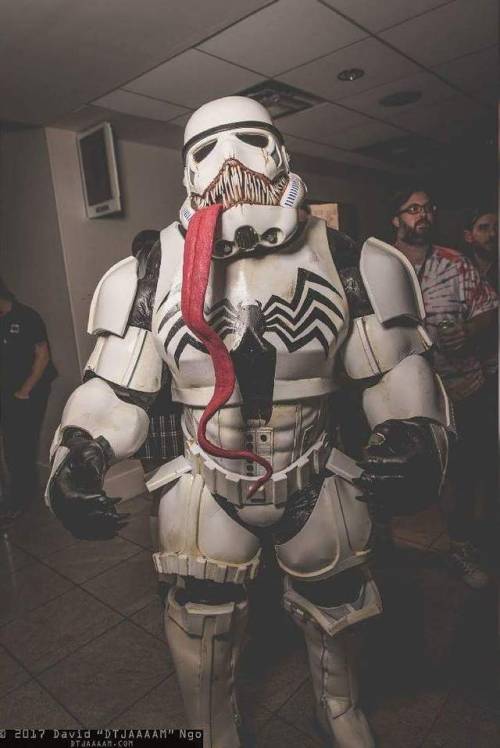 kamikame-cosplay:Stormtrooper AntiVenomCosplayer:...