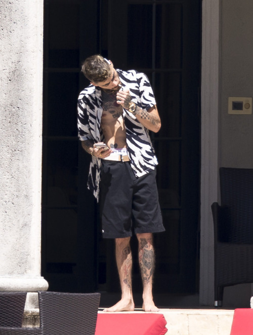 fyeahzaynmalik:Zayn in Miami - 03/13