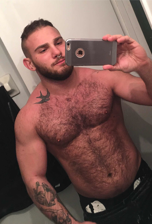 gayandhairy69:Find real down to fuck guys near you:...