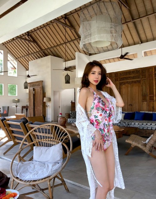 girl-map:Kwon Byeol - Swimsuit (1003)