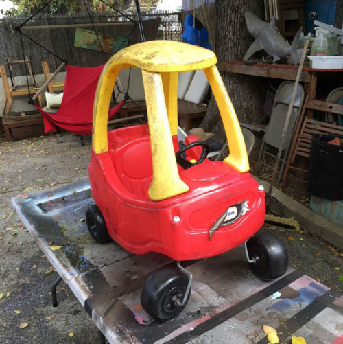 steampunktendencies:Dad Turns Kids’ Toy Cars Into Badass...