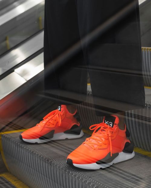 Unstablefragments2 Y 3 Kaiwa Orange Sneakers Cartel