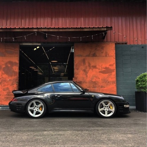 Ruf love #rufturbor | Cr: @pommster⠀#cult911 #porscheartdaily...