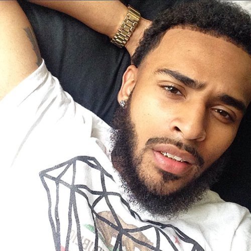 vibewitvon:He fine bruhhh 