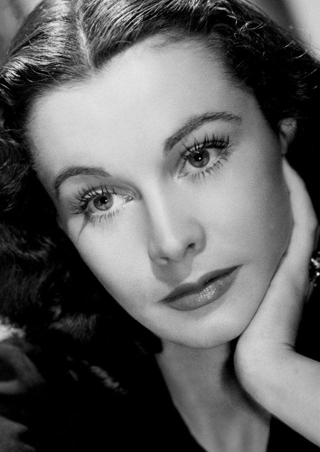 vivienolivier: Vivien Leigh, c. 1940.