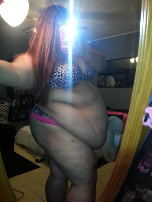 ssbbw-fa:john-r-d:Nice Sexy BellyStarlite of fats