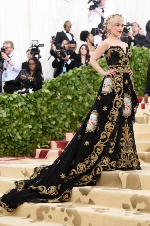 hollywood-fashion:Emilia Clarke in Dolce & Gabbana Alta Moda...