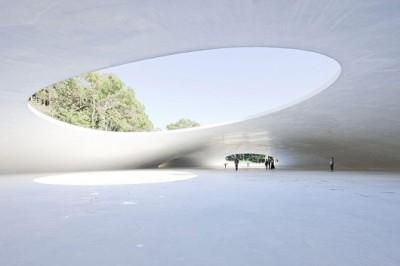 architags:<br /><br />Teshima Art Museum. Ryue Nishizawa  Rei Naito. Japan. images  Iwan Baan<br />