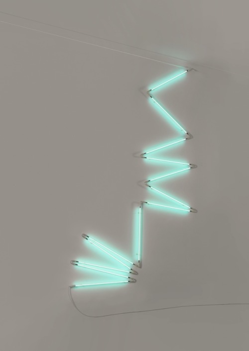 baja-baja:Francois Morellet, pi Piquant neonly n° 6 1=10°...