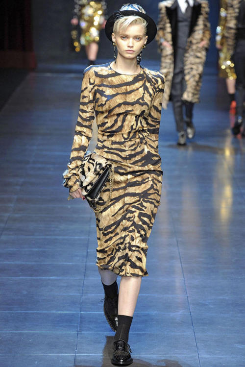rosiehuntingtonwhiteleystyle113
